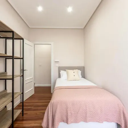 Bright In Arenas * Las Arenas (Getxo)