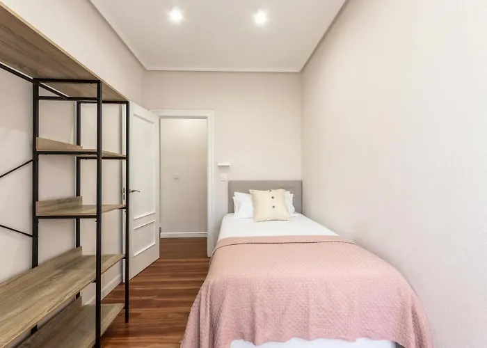 Bright In Arenas * Las Arenas (Getxo)